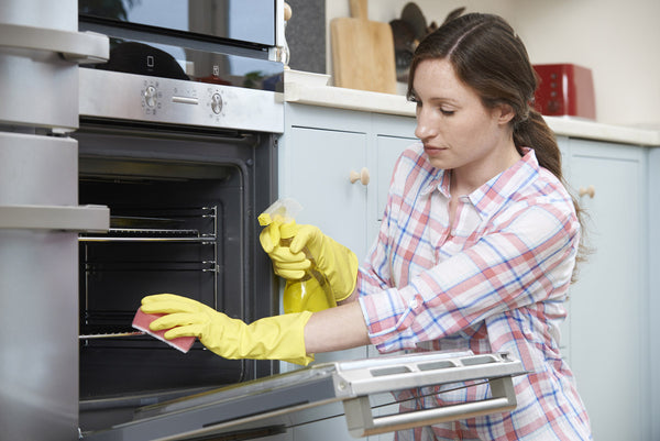 Kelowna Appliances Experts Discuss Self-cleaning vs Steam-cleaning Ovens
