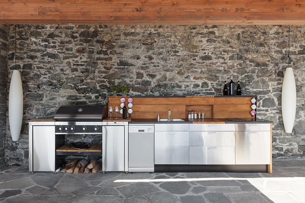 3 Appliances Kelowna Locals Love for Outdoor Kitchens
