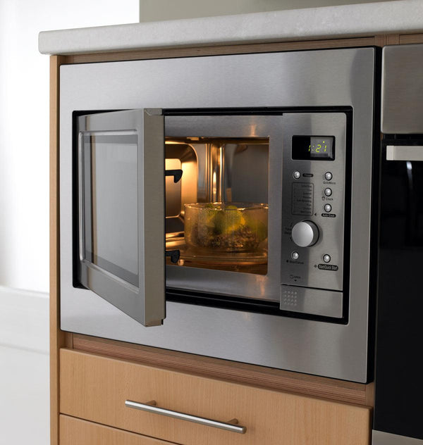Ask a Kelowna Appliances Expert: Can Steam Ovens Replace Microwaves?