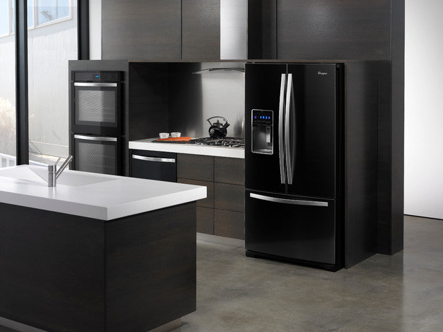 Deciding Between Black, White or Stainless Steel Kitchen Appliances in Kelowna?