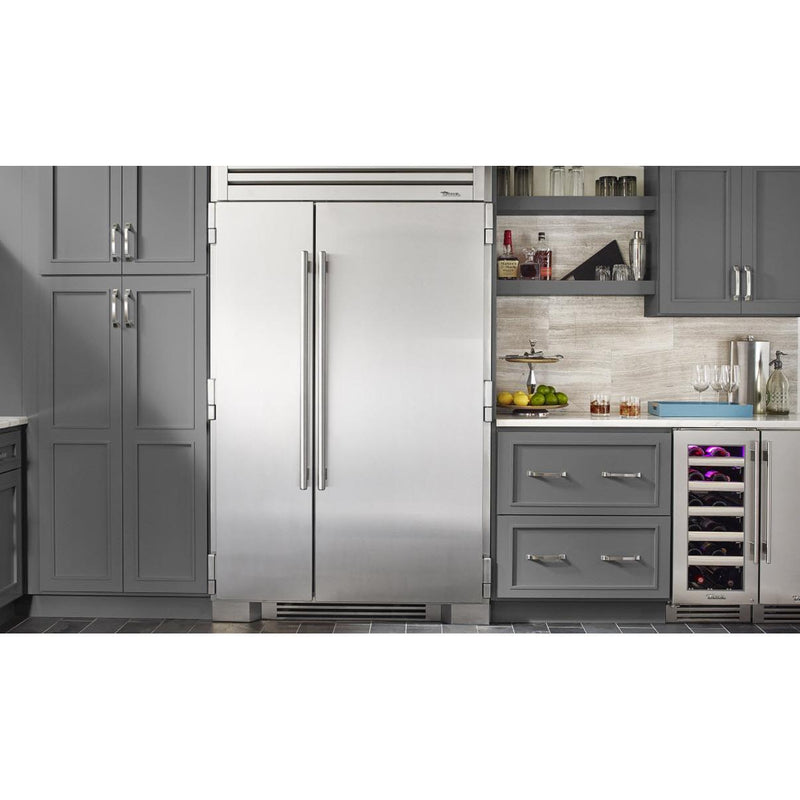 True Residential 23-Bottle 300 Series Wine Cooler with TruLumina® LED Lighting TWC-15-R-SG-C IMAGE 3
