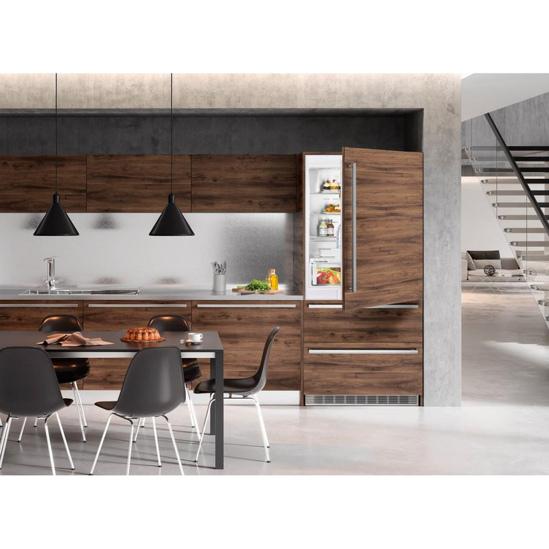  Liebherr 36-inch, 21.3 cu. ft. Built-in Bottom Freezer Refrigerator with Interior Ice Maker HCB 2090 IMAGE 4